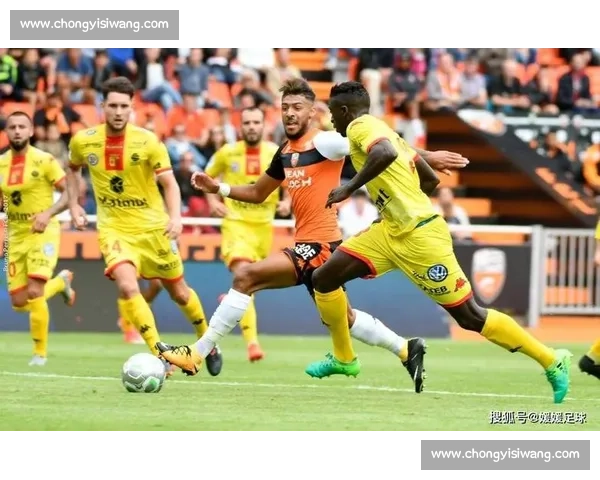 莫陆军VS莫火车头巅峰对决攻防博弈引爆焦点之夜俄超强强碰撞